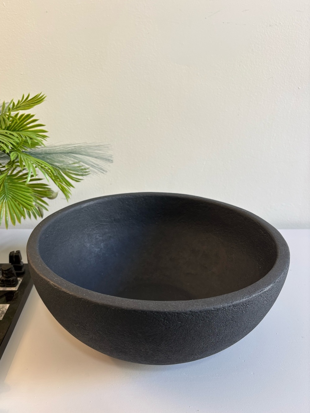 Animiora- Black Magic.Minimal Black Stone-Look Decorative Bowl